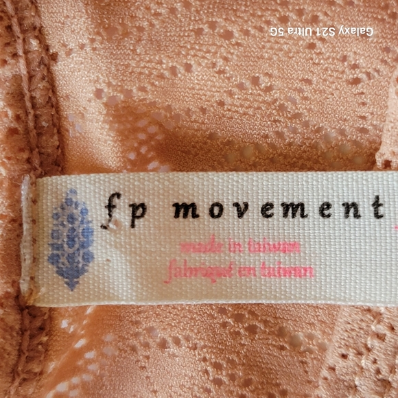 Free People Double Layer Lace Wireless Sport Bralette Nude W/Peachy Tone Size XS - Picture 11 of 12